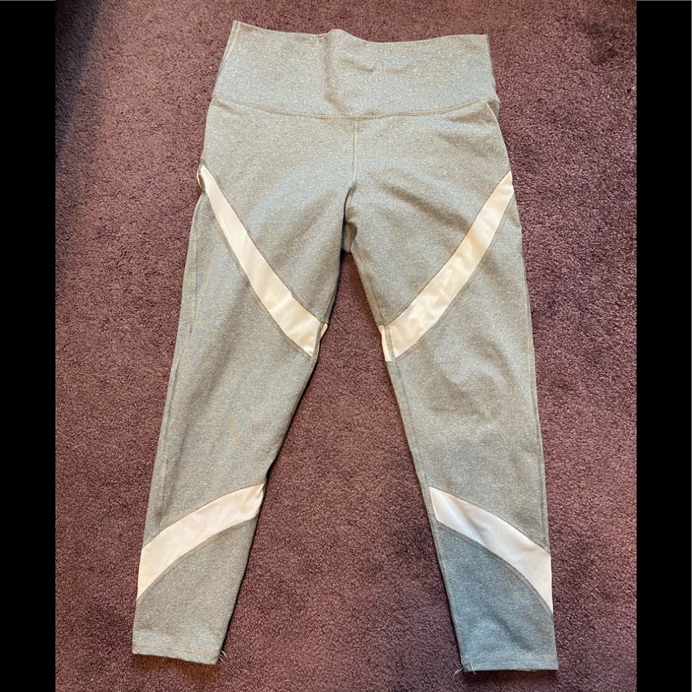 EUC Aerie 7/8 workout  leggings. Size L